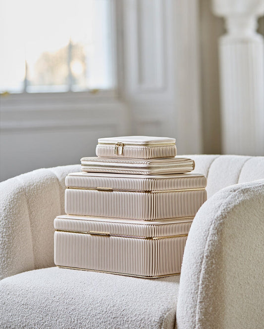 Bella Zip Case Bone WOLF1834