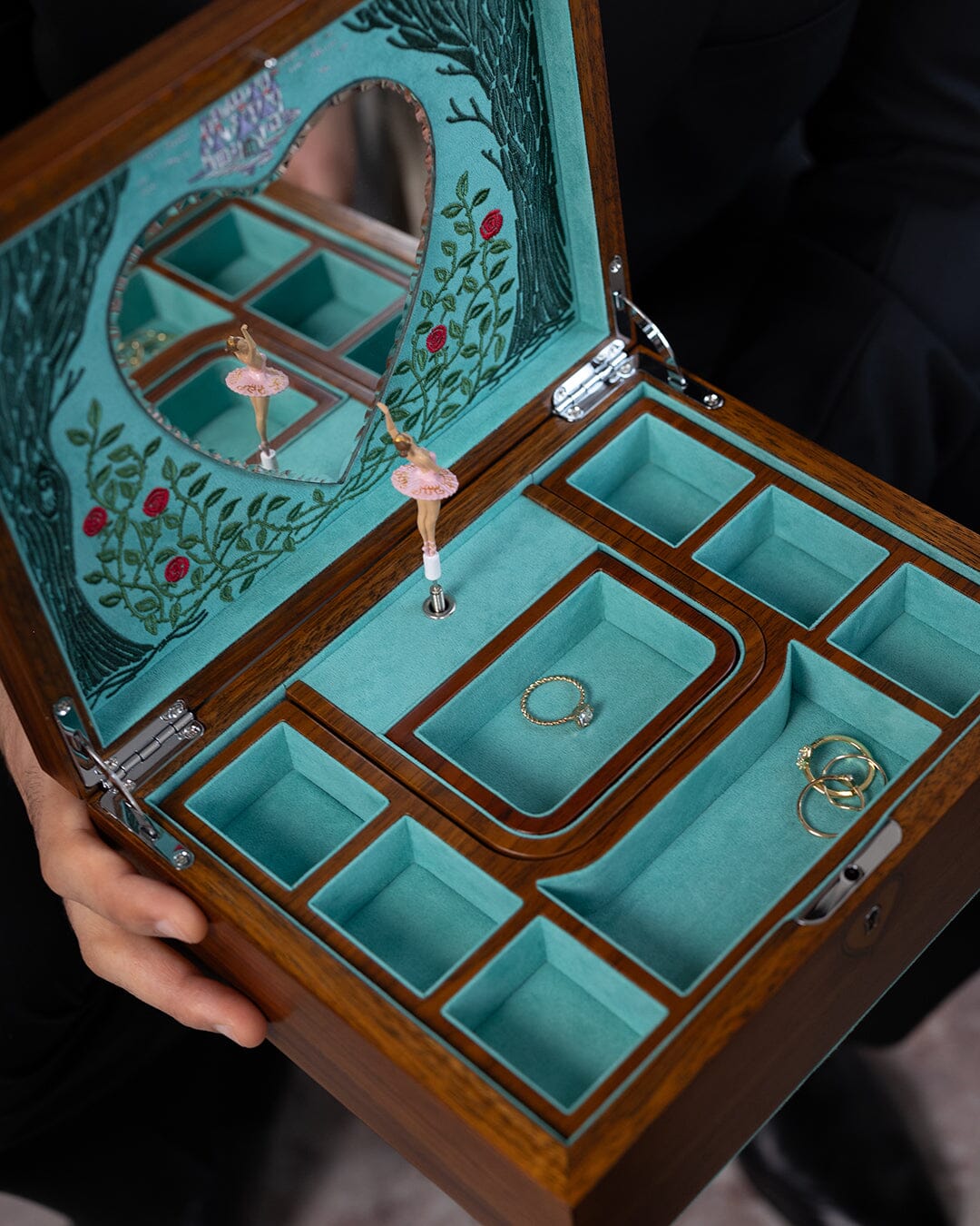 THE SLEEPING BEAUTY MUSICAL JEWELLERY BOX Schmuckkoffer WOLF