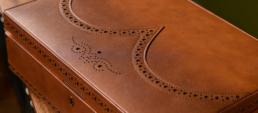 Vom Budapester zur Brogue Kollektion: Wie ein Lochmuster zum Symbol für Stil wurde